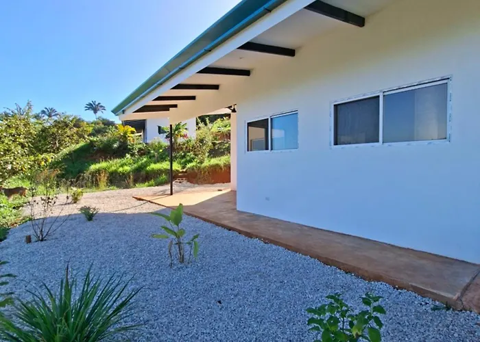 Pura Vista Villa *